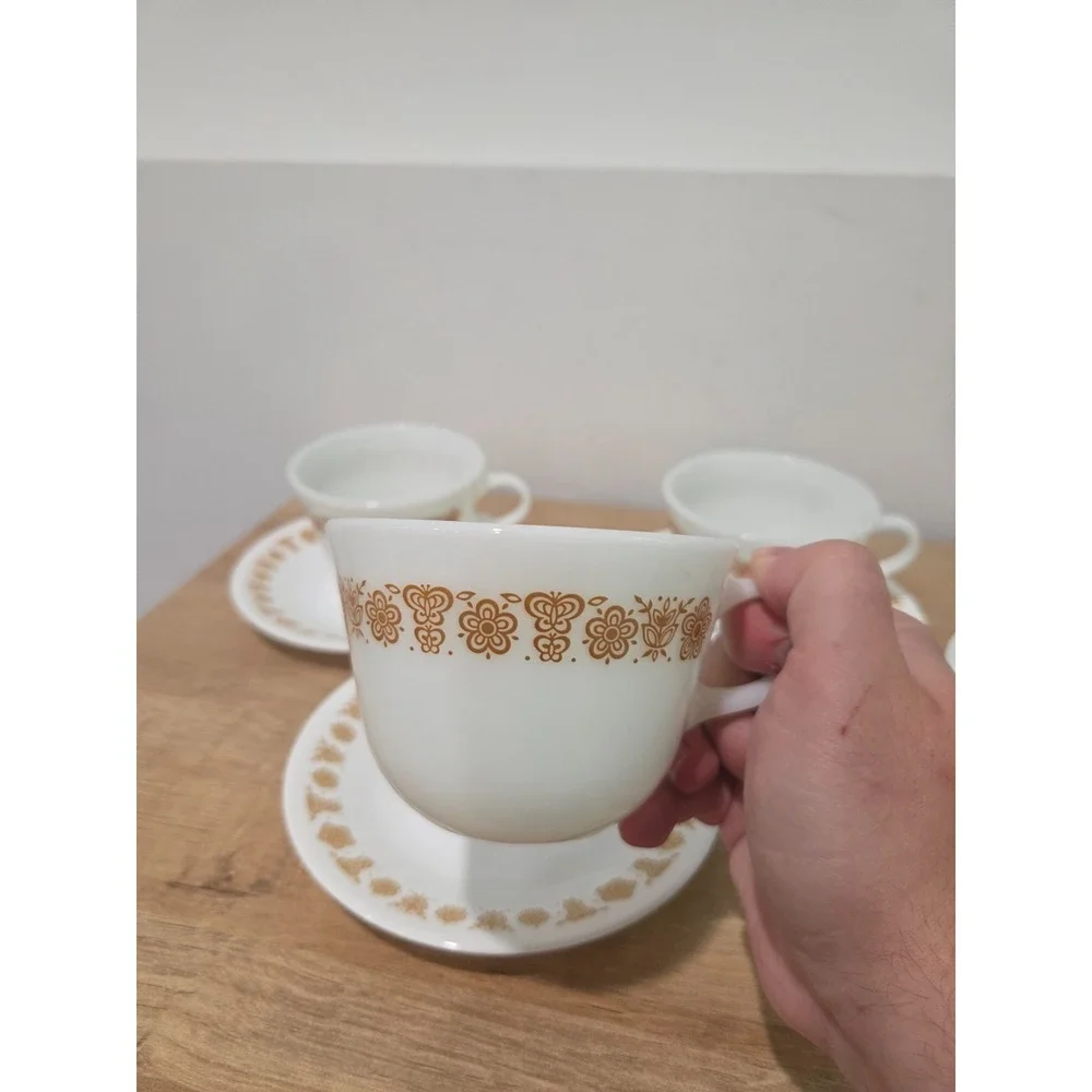 Set Of 4 Pyrex Corelle Golden Butterfly Coffee Tea Cups & Saucers